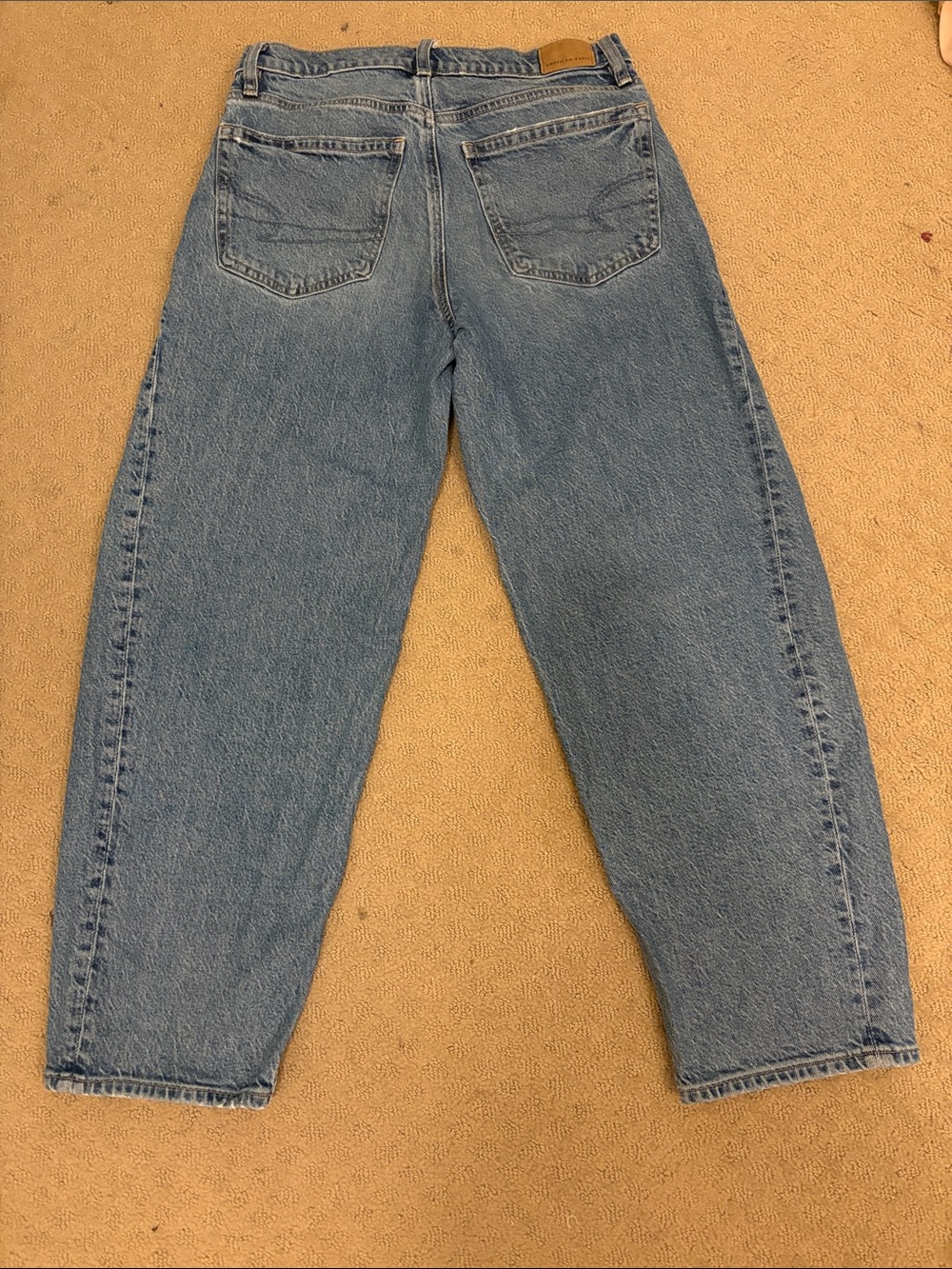American Eagle Outfitters Men’s Light Blue Relaxed Jeans - Picture 2 of 4